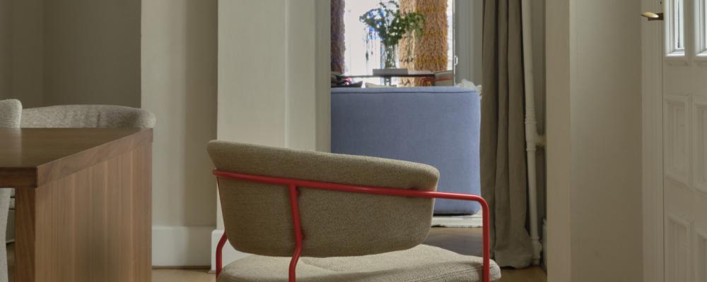 Astro Armchair, designad av Chris Martin. Pressbild: Massproductions