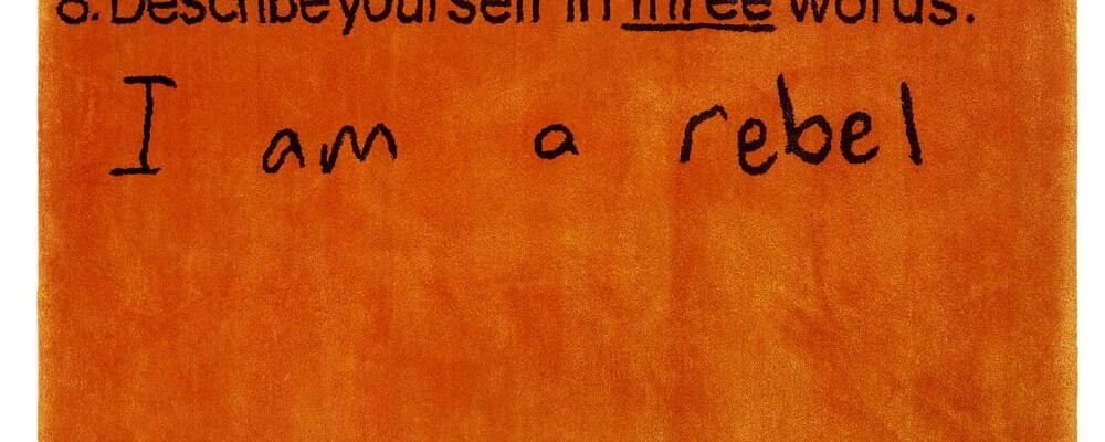 I am a rebel carpet är en orange handknuten matta designad av Dan Wolgers för ASPLUND/Åman. Foto: Asplund/Åman