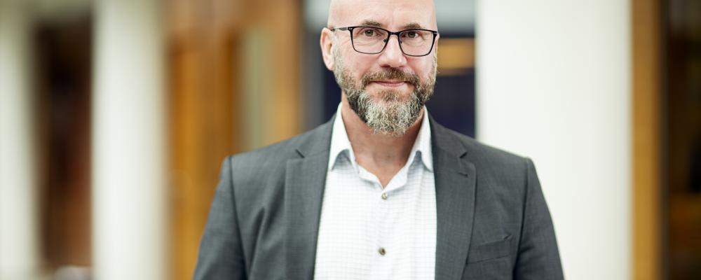 Henrik Smedmark - utbildningspolitisk expert samt ansvarig för kompetensförsörjning på TMF.

Foto: Juliana Fälldin

Trä- och Möbelföretagen (TMF)