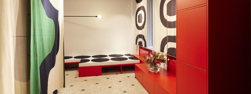 Butiken på Pilestraede 29 har ett upplevelsebaserat butikskoncept och på övervåningen huserar en del av Merimekkos designteam. Foto: Marimekko