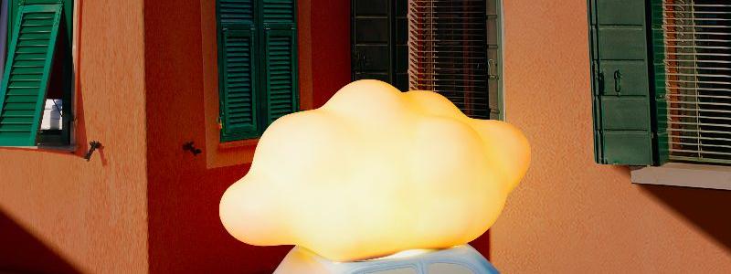 Nuvola bordslampa av Gabriele Picco : Foto: Seletti