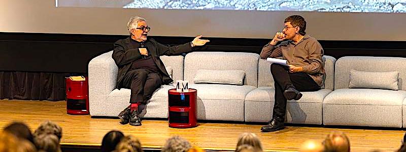 Designstorheter Gilles Saucier och Thomas Leblanc diskuterar under Index-Designs konferensdag i Montréal Museum of Fine Arts. OBS! Det finns fler bilder från Montreal Design Week i slutet av artikeln.
Foto: F-O Paquin