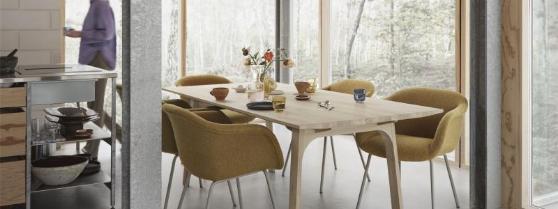 Earnest utdragbart bord 205 cm i ek. Foto: Muuto