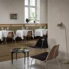 Loungestolen PK23™, formgiven av Poul Kjærholm 1954. Pressbild: Fritz Hansen