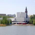 Finlandiahuset är ett av de tretton byggnadsverk som ingår i helheten Aalto Works, vilken Finland har nominerat till Unescos världsarvslista. Nomineringen lämnades in till Unesco i februari 2025 och ett slutligt beslut väntas fattas under 2026. Enligt den ansökan som Museiverket arbetat med sedan 2022 har Alvar Aaltos arkitektur spelat en central roll i utvecklingen av den finländska välfärdsstaten. Byggnaderna och de arkitektoniska miljöerna anses ha bidragit till människors välbefinnande och samhällsutveckling på ett sätt som har haft betydelse långt utanför Finlands gränser och påverkat den internationella utvecklingen inom modern arkitektur. I Aalto Works representerar Finlandiahuset Aaltos vision om kultur- och kongressbyggnaden som en mötesplats för konst, samhällsliv och internationellt utbyte. Foto: Wikipedia Commons Lic. Kredit:  Istvánka using CommonsHelper.