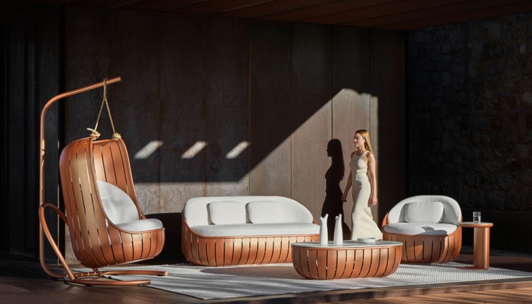  Med kollektionerna Arena, Lademadera och Onsen utforskar företaget träets uttryck, mjuka former och geometriska linjer med fokus på material och funktion. Pressbild: Gandiblasco

