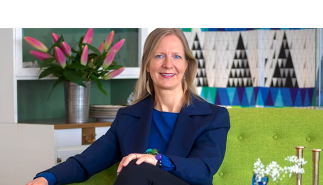  Jenny von Platen är expert på Svenskt Tenn. Foto: Stockholmsmässan
