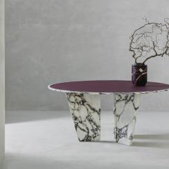 Bordet Queen med design av Christophe Pillet. Foto: Kreoo