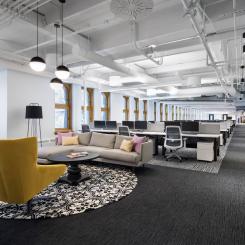 I byggnaden huserade en gång järnvägsbolaget Canadian Pacifics resecentrum och mycket av den ursprungliga inredningen har bevarats. Lokalerna väcker associationer till trendiga SoHo-loft. Crédit Foto: Stéphane Brugger