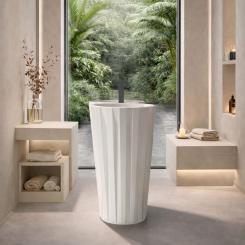 Fristående tvättstället AQUARAMA, designat av Vincenzo Missanelli. Foto: Glass Design