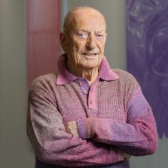 Ulf Schnack visste sedan ung ålder att han en dag skulle ta över Flügger. Hans far uppmuntrade honom därför att utbilda sig till kemiingenjör, så att han kunde etablera en fabrik. Foto: Flügger