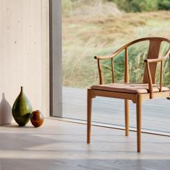 I år har det gått 80 år sen China Chair såg dagens ljus för första gången. Foto: Fritz Hansen