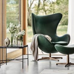 De 150 stolarna kommer att bära en ingraverad metallplakett med sitt unika upplagensnummer. Foto: Fritz Hansen