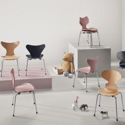 Nya barnversioner av välkända klassiker. Foto: Fritz Hansen